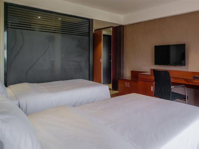 Sentrim 680 Hotel Nairobi Esterno foto