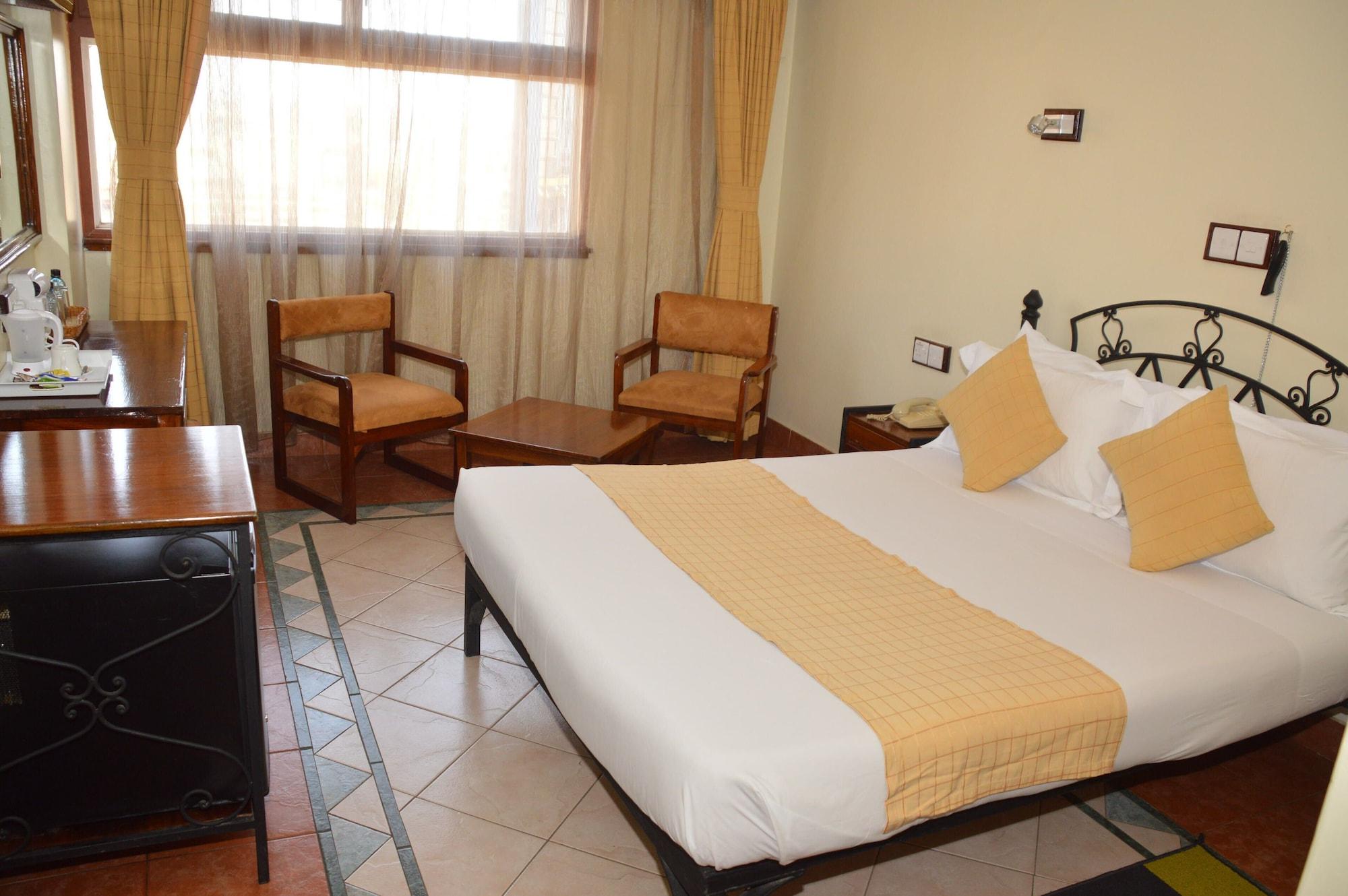 Sentrim 680 Hotel Nairobi Esterno foto