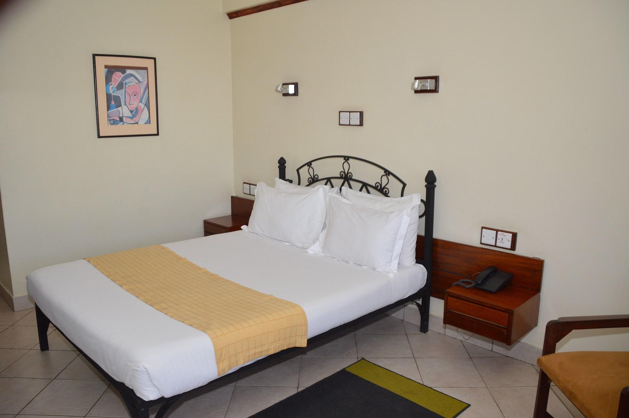 Sentrim 680 Hotel Nairobi Esterno foto
