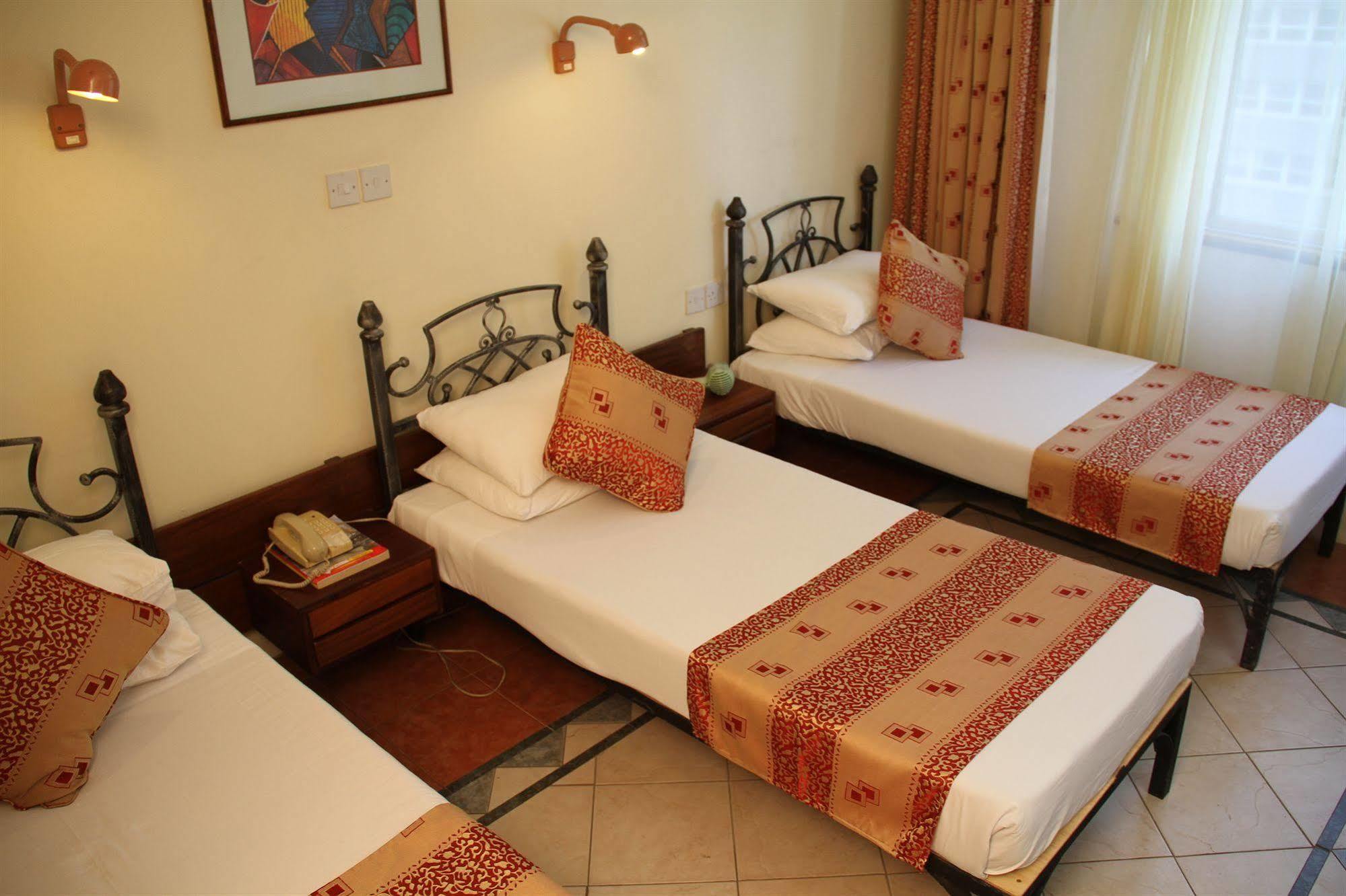 Sentrim 680 Hotel Nairobi Esterno foto